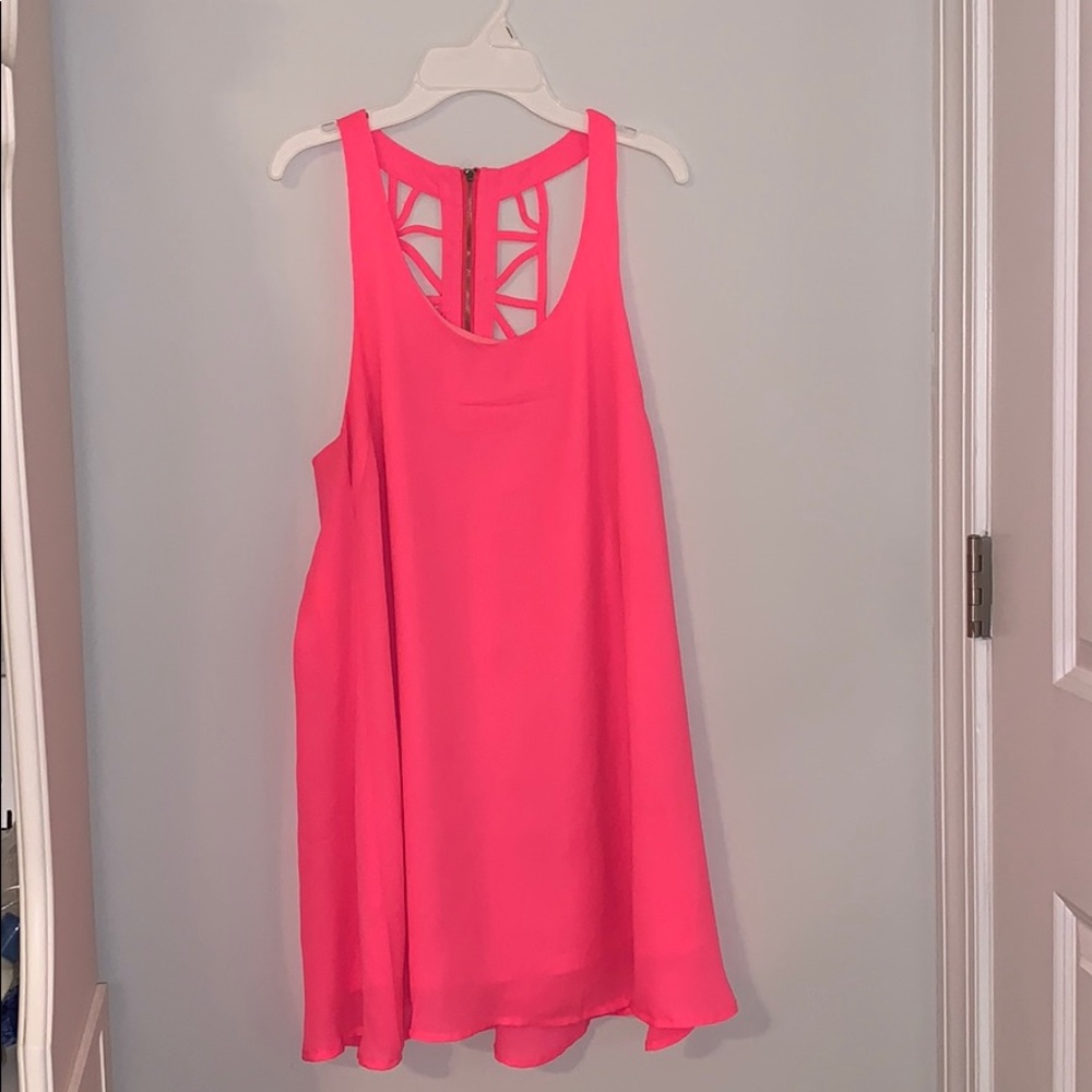 ALL ITEMS 3/$30 hot pink summery flowy dress